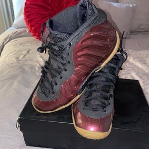 Nike little Posite Pro